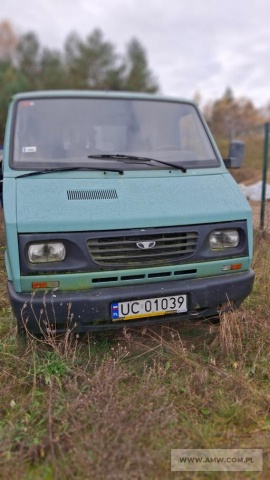 Samochód LUBLIN II 3322 2,4 